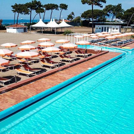 Villaggio Torre Marina مارينا دي ماسا المظهر الخارجي الصورة