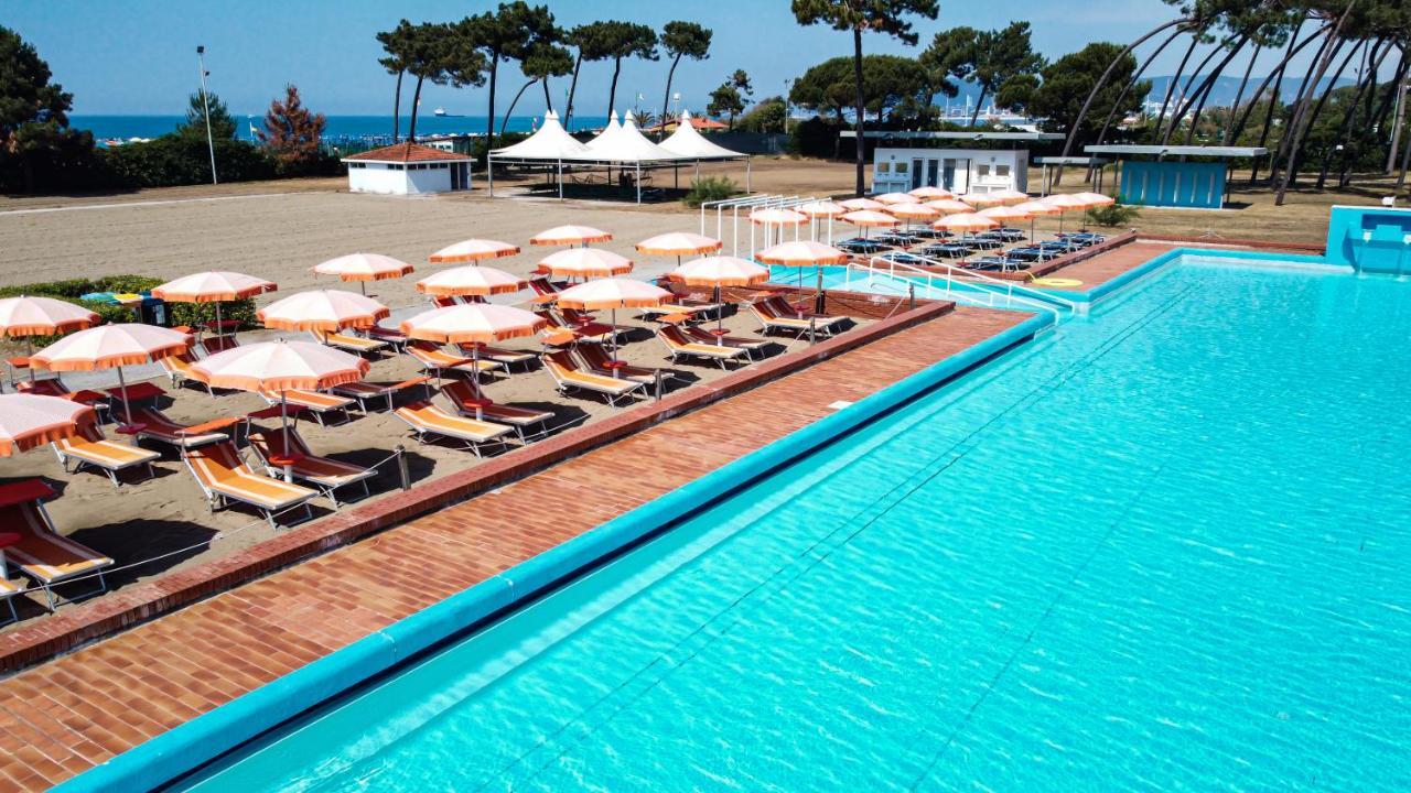 Villaggio Torre Marina مارينا دي ماسا المظهر الخارجي الصورة